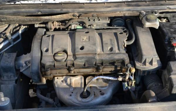 Как устранить течь масла из-под клапанной крышки