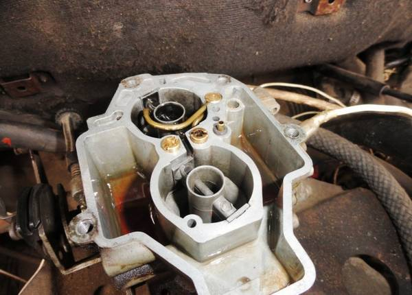 Как завести заглохший в пути двигатель своими силами Как завести заглохший в пути двигатель своими силами