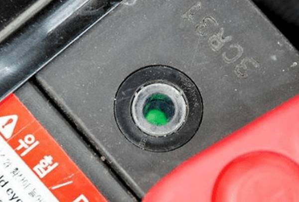 Какая должна быть плотность электролита в аккумуляторе? Какая должна быть плотность электролита в аккумуляторе?