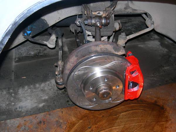 Какие тормоза лучше, барабанные или дисковые? Разбираем в моментах Какие тормоза лучше, барабанные или дисковые? Разбираем в моментах