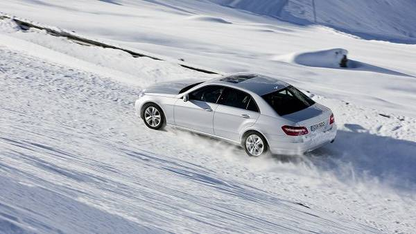 Когда появляется белый дым из выхлопной трубы дизельного двигателя? Когда появляется белый дым из выхлопной трубы дизельного двигателя?