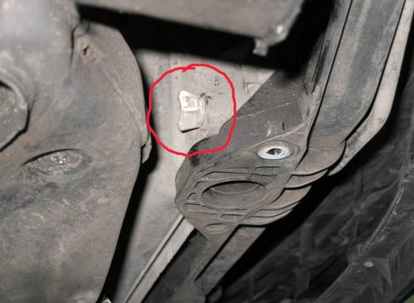 Меняем помпу на «Хёндай Акцент» 16 и 12 клапанов Меняем помпу на «Хёндай Акцент» 16 и 12 клапанов