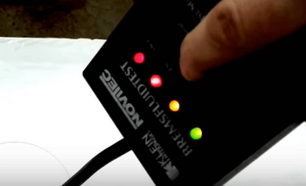 Можно ли смешивать тормозную жидкость разных производителей?