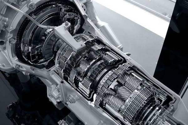 На заведённом двигателе не включаются передачи