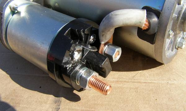 Не крутит стартер ВАЗ 2114  пора взять гаечный ключ в руки