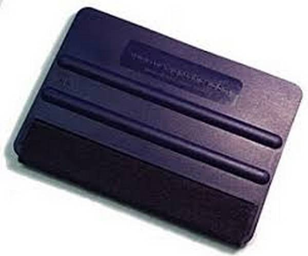 Оклейка авто виниловой пленкой своими руками Оклейка авто виниловой пленкой своими руками