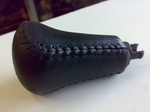 Перетяжка ручки КПП кожей своими руками Это коснется каждого Перетяжка ручки КПП кожей своими руками Это коснется каждого