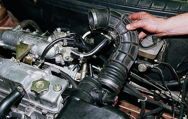 Почему гонит масло через сапун дизель и что делать Почему гонит масло через сапун дизель и что делать