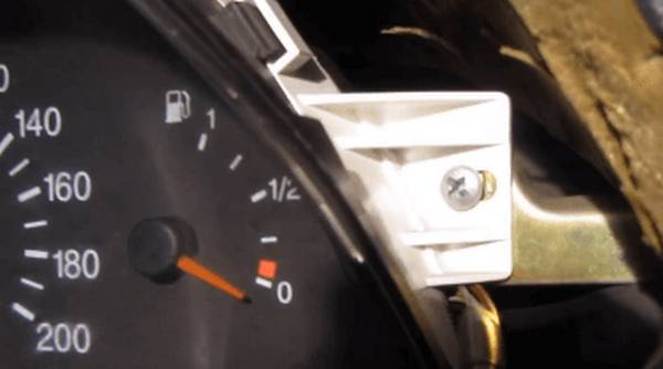 Почему может не работать спидометр ВАЗ 2110 Почему может не работать спидометр ВАЗ 2110