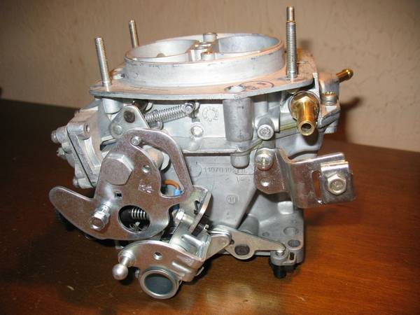 Почему не поступает топливо в карбюратор? Основные причины и способы устранения поломки Почему не поступает топливо в карбюратор? Основные причины и способы устранения поломки