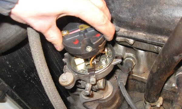 Правильная настройка зажигания на автомобиле ВАЗ 2107 Правильная настройка зажигания на автомобиле ВАЗ 2107