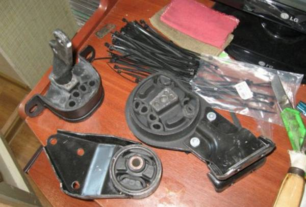 Правильная замена подушки двигателя ВАЗ 2114 своими руками