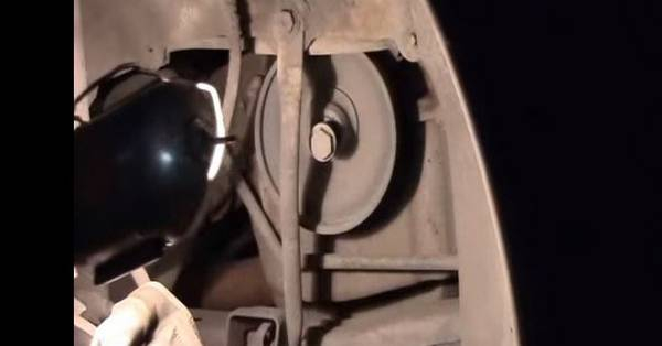 Ремень ГРМ Рено Логан: цена, замена своими руками 16, 14, 8 клапанов Ремень ГРМ Рено Логан: цена, замена своими руками 16, 14, 8 клапанов