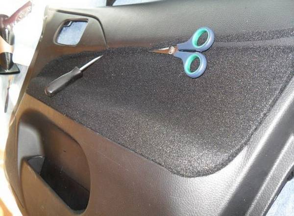 Ремонт обшивки салона автомобиля своими руками Ремонт обшивки салона автомобиля своими руками