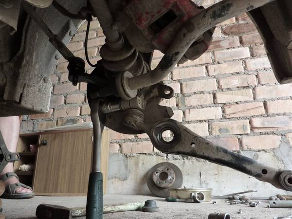 Ремонт шаровой опоры своими руками Когда лень покупать новое Ремонт шаровой опоры своими руками Когда лень покупать новое