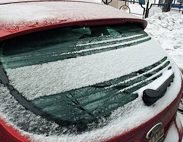 Ремонтируем обогреватель заднего стекла на машине Ремонтируем обогреватель заднего стекла на машине