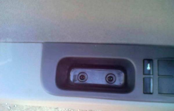 Самостоятельно снимаем обшивку дверей с Лады Приоры