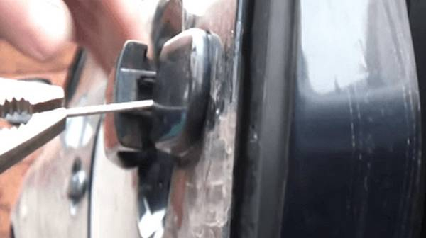 Способы открытия автомобиля без ключа