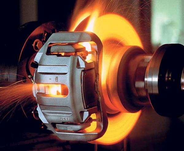 Тест тормозных колодок как определяют их эксплуатационные характеристики? Тест тормозных колодок как определяют их эксплуатационные характеристики?