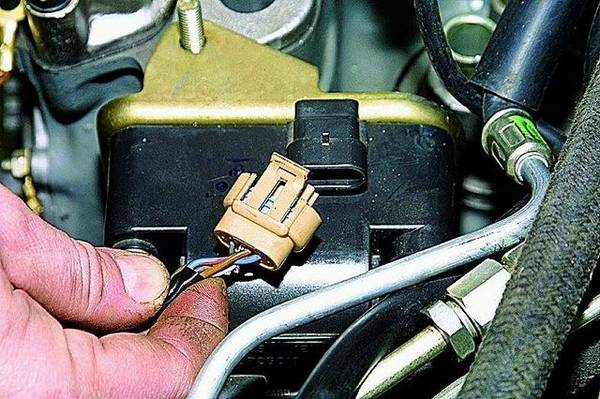 Троит 8-клапанный инжекторный двигатель ВАЗ 2115: причины Троит 8-клапанный инжекторный двигатель ВАЗ 2115: причины