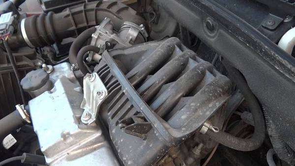 Троит мотор Лада Калина: горит чек, причины