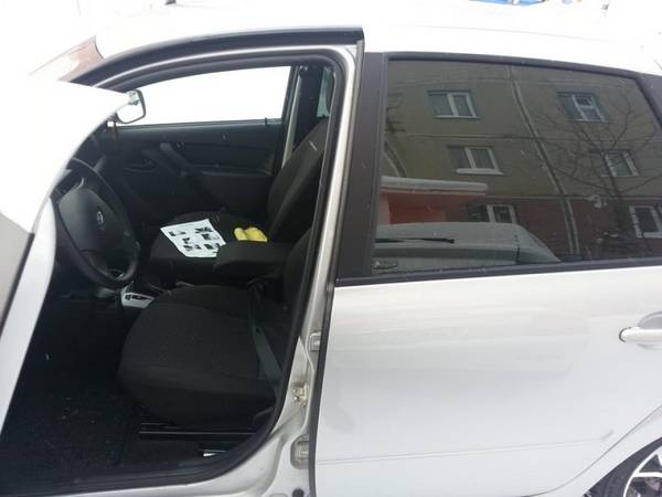 Уплотнитель для дверей автомобиля какой прок от него и как им пользоваться? Уплотнитель для дверей автомобиля какой прок от него и как им пользоваться?