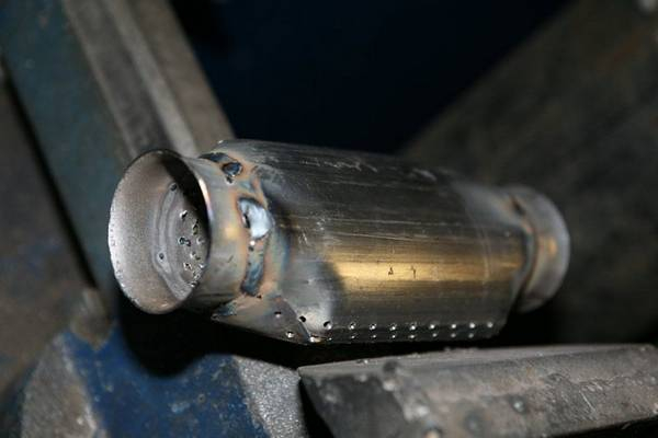 Устанавливаем пламегаситель вместо катализатора своими руками Пошаговая инструкция Устанавливаем пламегаситель вместо катализатора своими руками Пошаговая инструкция