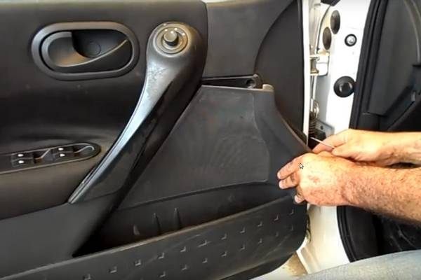 Установка автомобильных колонок своими руками Установка автомобильных колонок своими руками