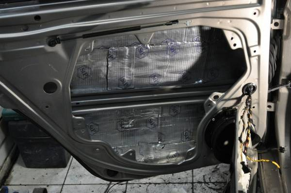Установка автомобильных колонок своими руками Установка автомобильных колонок своими руками