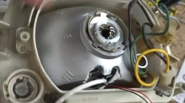 Установка линз в фары без помощи специалистов Установка линз в фары без помощи специалистов