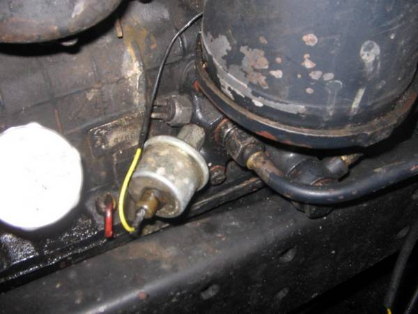 Возвращаем к жизни датчик давления масла на автомобиле КАМАЗ: диагностика, замена, советы Возвращаем к жизни датчик давления масла на автомобиле КАМАЗ: диагностика, замена, советы