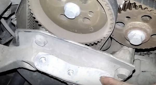 Замена цепи и ремня ГРМ на двигателях автомобилей Skoda Fabia Замена цепи и ремня ГРМ на двигателях автомобилей Skoda Fabia