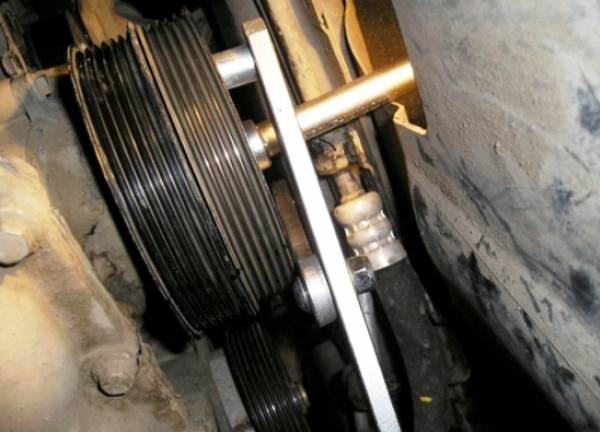 Замена ремня двигателя ГРМ на Ford Focus-2 своими руками Замена ремня двигателя ГРМ на Ford Focus-2 своими руками