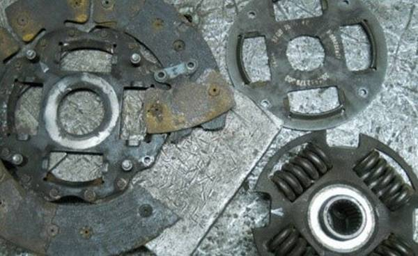 Замена сцепления на автомобилях ВАЗ Замена сцепления на автомобилях ВАЗ