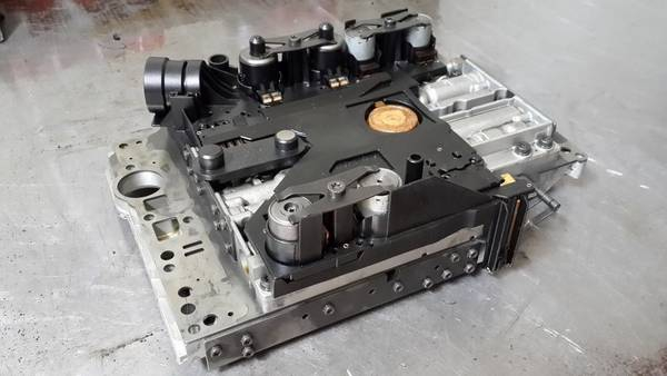 Что делать, если коробка автомат пинается и дергается при переключении? Что делать, если коробка автомат пинается и дергается при переключении?