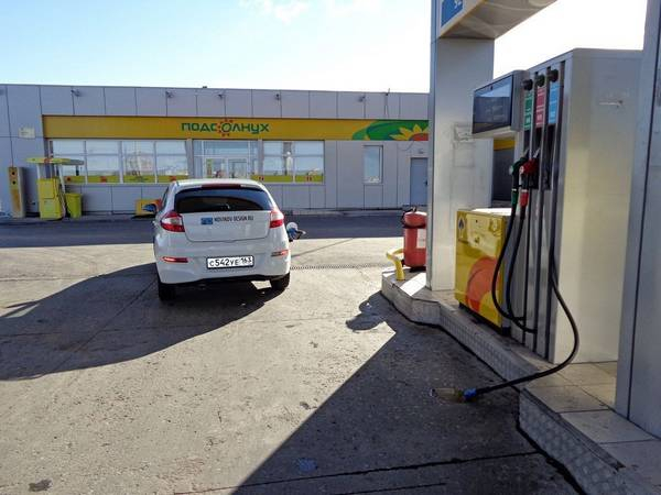 Что делать, если оторвал пистолет на заправке? 2 способа