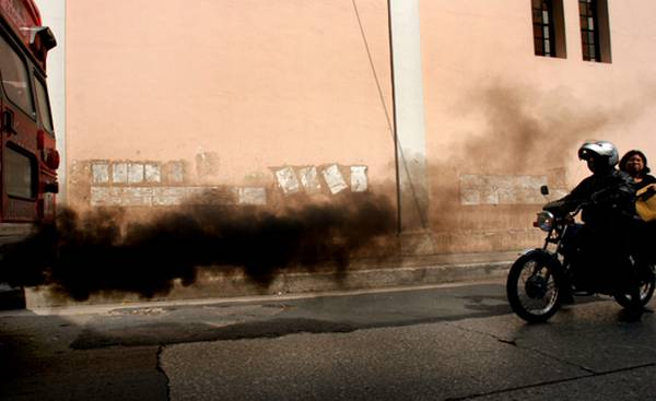 Дымит дизельный двигатель  явный сигнал для проведения его диагностики Дымит дизельный двигатель  явный сигнал для проведения его диагностики