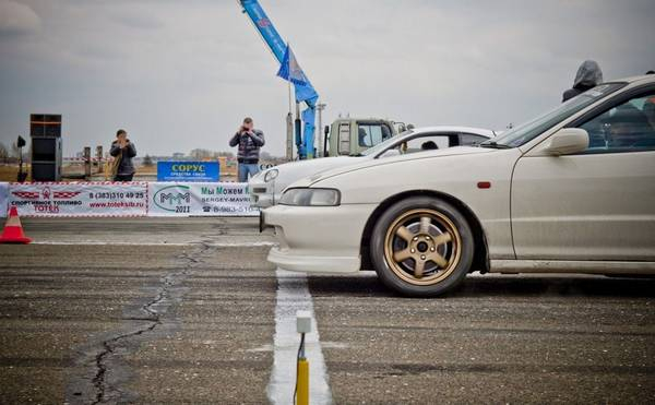 Дымит двигатель, как понять это кольца или колпачки? Разбираемся в вопросе Дымит двигатель, как понять это кольца или колпачки? Разбираемся в вопросе