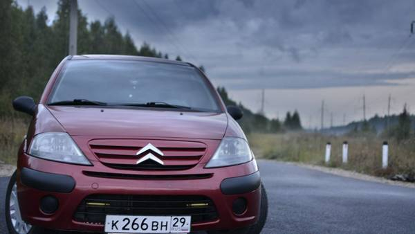 Как открыть капот, если сел аккумулятор? Если внезапно это случилось