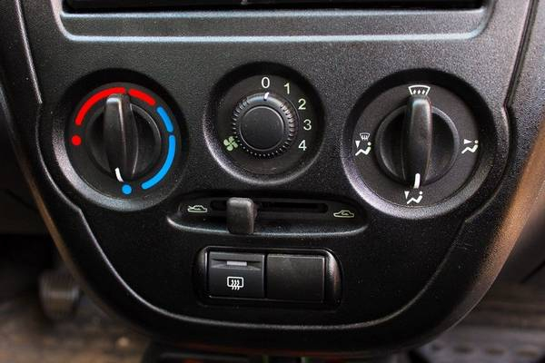 Как почистить кондиционер в машине своими силами? 2 способа Как почистить кондиционер в машине своими силами? 2 способа