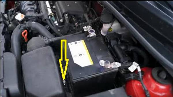 Как правильно снять аккумулятор с автомобиля: пошаговая инструкция