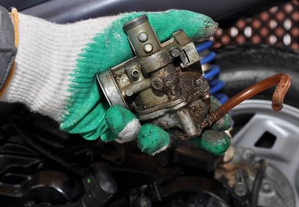 Как прочистить карбюратор своими силами