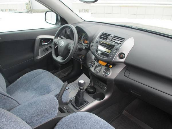 Как снять рулевое колесо на Toyota RAV4 2010 года?