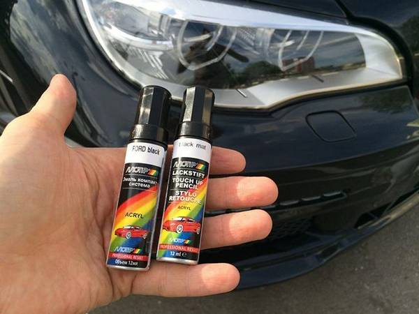 Как убрать царапины с пластика в салоне автомобиля Как убрать царапины с пластика в салоне автомобиля