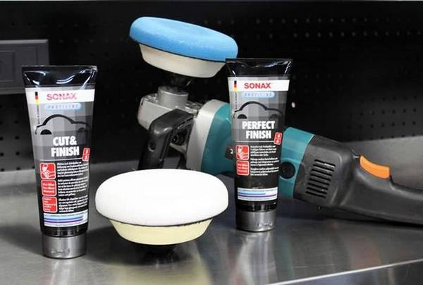 Как убрать царапины с пластика в салоне автомобиля Как убрать царапины с пластика в салоне автомобиля