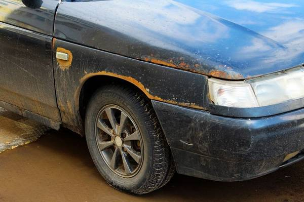 Как убрать и удалить ржавчину с кузова автомобиля? Простые и эффективные способы Как убрать и удалить ржавчину с кузова автомобиля? Простые и эффективные способы