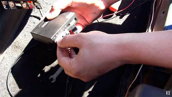 Как установить парктроник своими руками Как установить парктроник своими руками