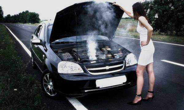 Крышка расширительного бачка  ответственные задачи простого механизма