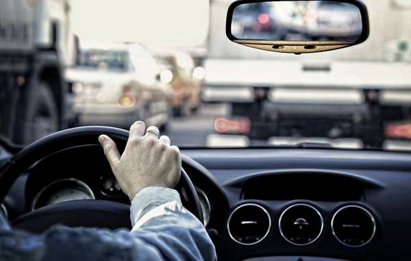 Машина глохнет при торможении  причины поломки и как их исправить