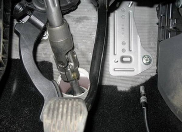 Меняем салонный фильтр на Форд Фокус 2 своими руками Меняем салонный фильтр на Форд Фокус 2 своими руками